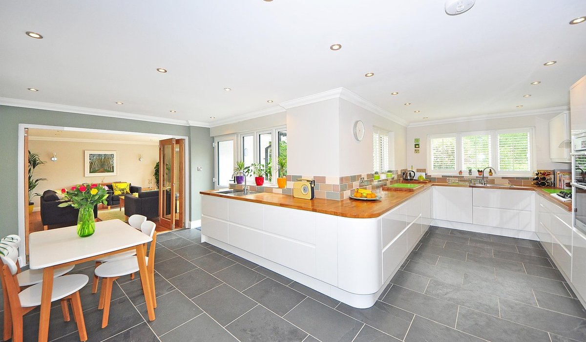 Choosing Durable Flooring for Seaside Homes